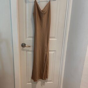 Chic Strapless Tan Dress